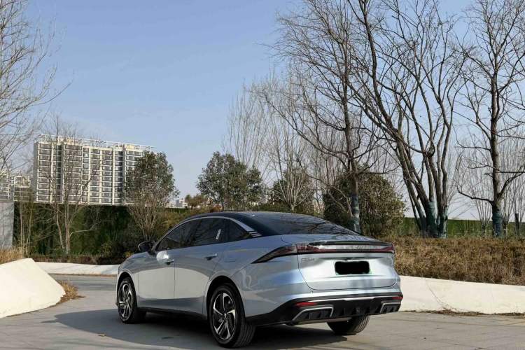 Used Geely Galaxy L6 2025 EM-i 140km Starship Edition