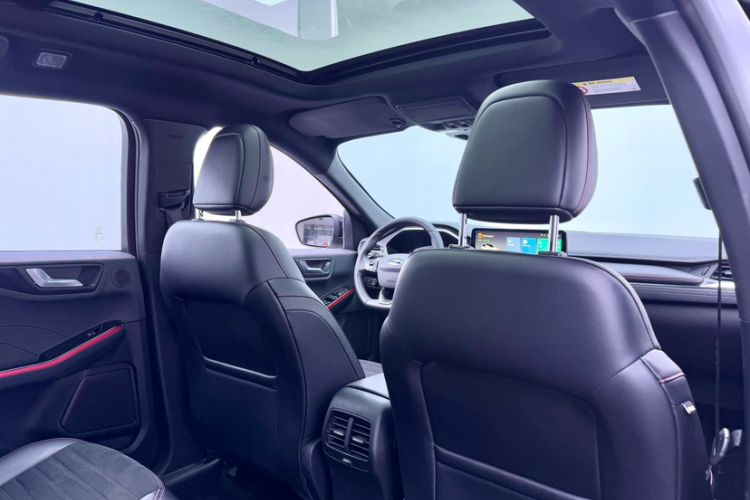 Used Ford Escape 2024 EcoBoost 245 Four-Wheel Drive ST-Line Pro Trim
