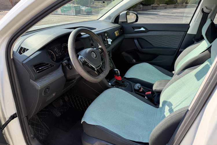 Used Volkswagen Tharu 2020 280TSI Two-Wheel Drive Trend Edition China VI Standard Interior 1