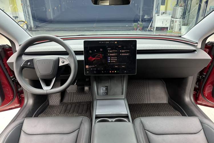 Used Tesla Model 3 2023 Rear-Wheel-Drive Version
