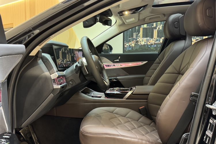 Used BMW 7 Series 2023 735Li M Sport Package