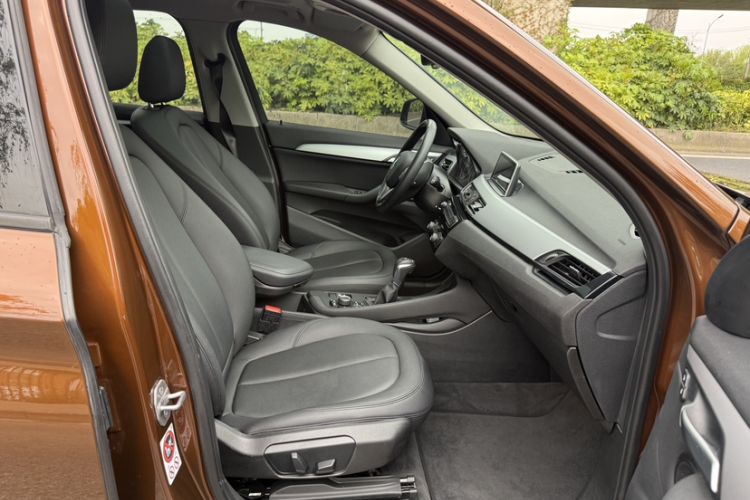 Used BMW X1 2016 sDrive18Li Fashion Model Right Front Seat