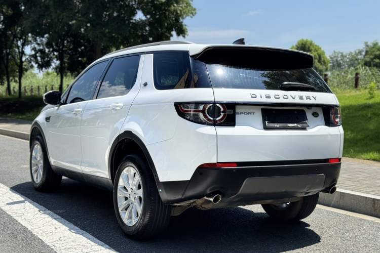 Used Land Rover Discovery Sport 2019 240 PS SE Version China VI Standard
