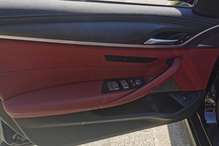 Used BMW 5 Series 2022 Restyled 530Li Leading Edition M Sport Package
