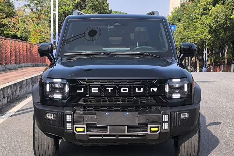 Used JETOUR Traveler 2023 2.0T All-Wheel Drive CrossPRO+ Exterior 3