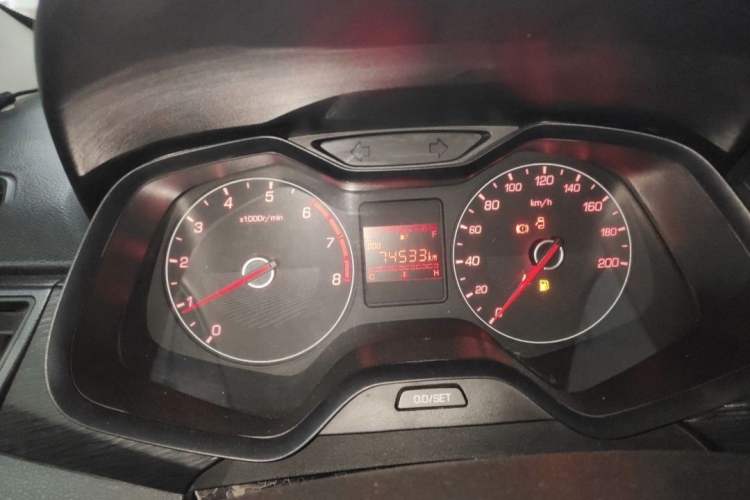 Used Baojun 310 2016 1.2L manual Comfort trim level
