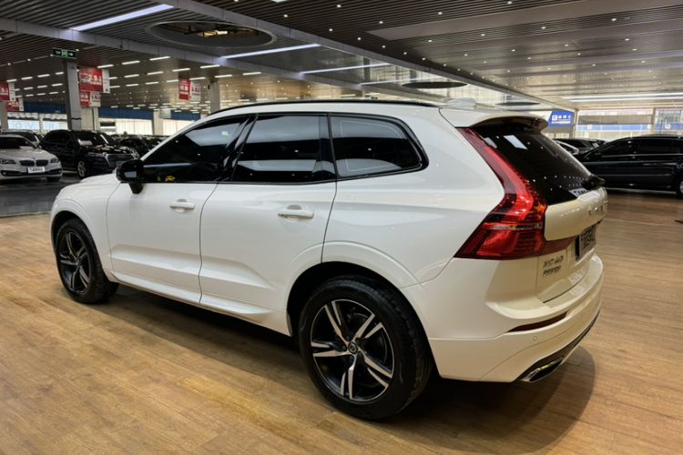 Used Volvo XC60 2021 T5 4x4 Smart & Advanced Sport Edition Exterior 4