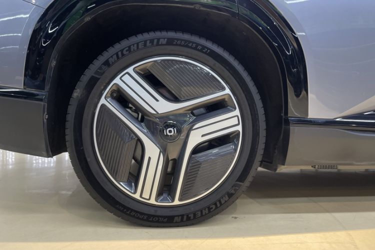 Used CHANGAN NEVO E07 2025 All-Electric 4x4 90kWh Ultra High-Performance Edition
