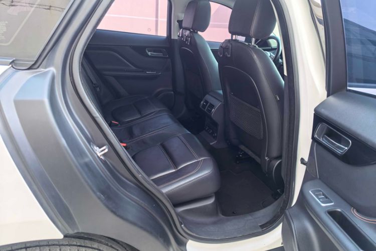 Used Jaguar F-PACE 2016 2.0T Two-Wheel Drive Urban Luxury Edition