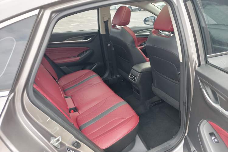 Used CHANGAN Eado 2021 PLUS Blue Whale NE 1.4T GDI DCT Flagship Model
