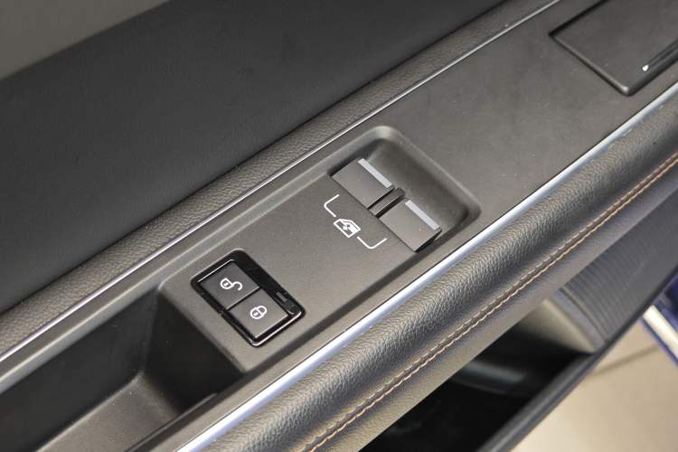 Used Jaguar XEL 2019 2.0T 200 PS Deluxe Edition