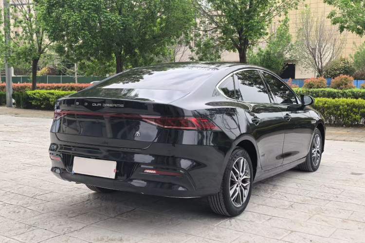 Used BYD Qin PLUS 2023 Champion Edition DM-i 120KM Beyond Model Exterior 8