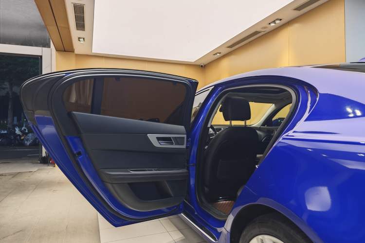 Used Jaguar XEL 2019 2.0T 200 PS Deluxe Edition