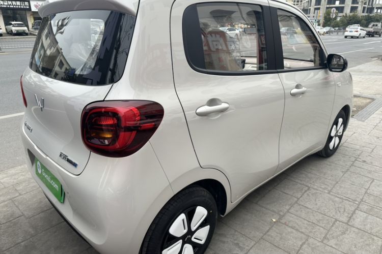 Used Wuling Hongguang MINIEV 2025 Four-Door Version Advanced Edition