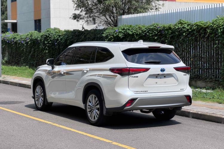 Used Toyota Highlander 2022 Dual-Engine 2.5L Four-Wheel Drive Prestige Version 7 Seats