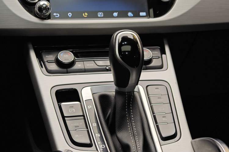 Used Geely Auto Emgrand X7 Sport 2016 1.8TD Automatic Smart Connectivity Version