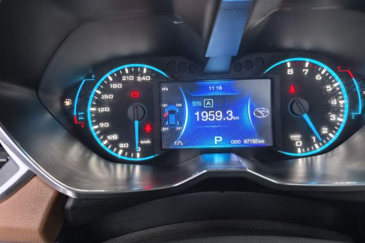 Used Soueast DX7 2017 1.5T Automatic Luxury Model
