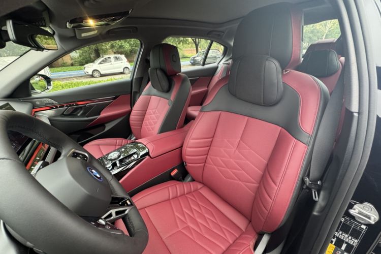 Used BMW i5 2024 eDrive 35L Luxury Model with M Sport Package