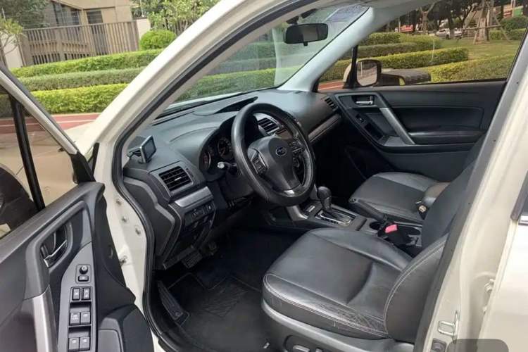 Used Subaru Forester 2013 2.5i Automatic Luxury Edition