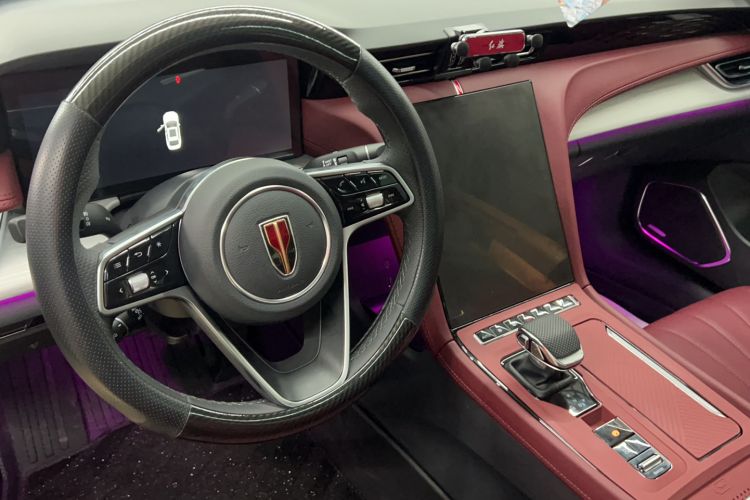 Used Hongqi H5 2025 2.0T Automatic Flag Edition – 500 000 Units Commemorative Version Interior 2