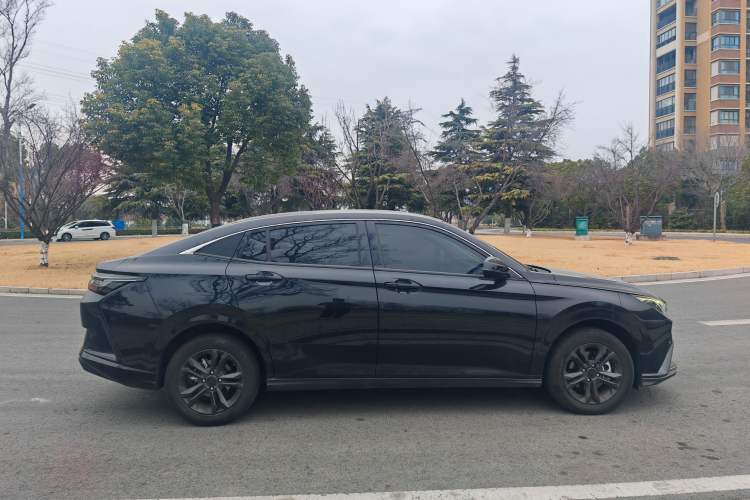 Used Dongfeng Aeolus Yixuan 2025 1.5L Automatic Luxury Version
