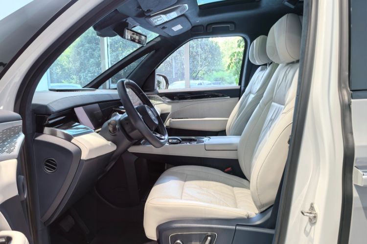 Used Zeekr 009 2024 Six-Seat Executive Version 4WD 108 kWh