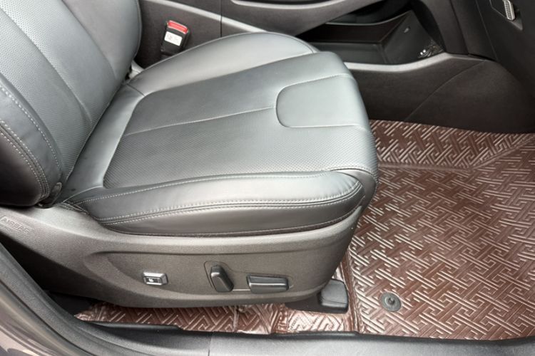 Used Hyundai Santa Fe 2023 Traveler 380T GDi Automatic Two-Wheel Drive GLX Elite Edition