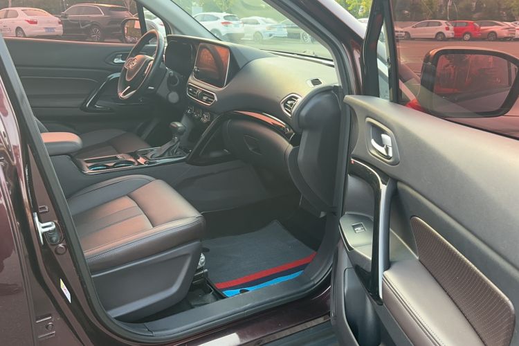 Used GAC Trumpchi GS4 2018 235T Automatic Two-Wheel-Drive Supreme Edition Interior 1