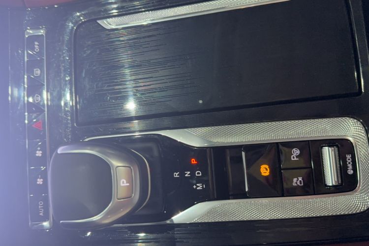 Used Hongqi H5 2024 2.0T Automatic Smart Connect Flagship Edition