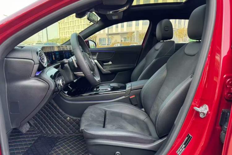 Used Mercedes-Benz A-Class 2021 A 200 L Sport Sedan Fashion Model
