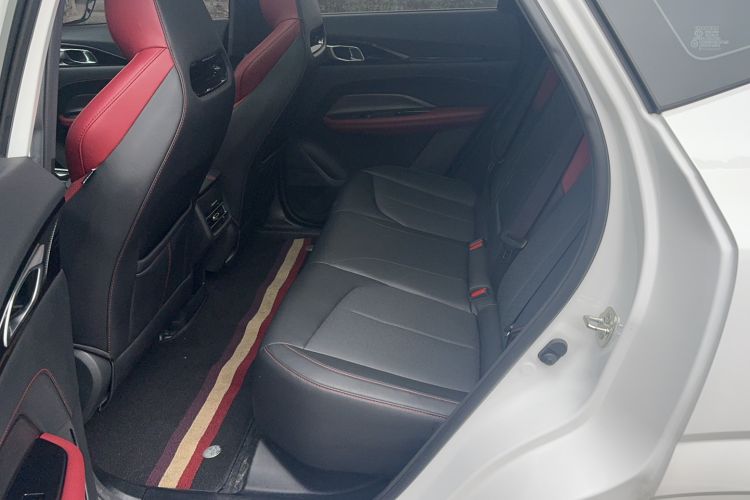 Used Oshan Z6 2023 Blue Whale 1.5T DCT Smart Luxury Model