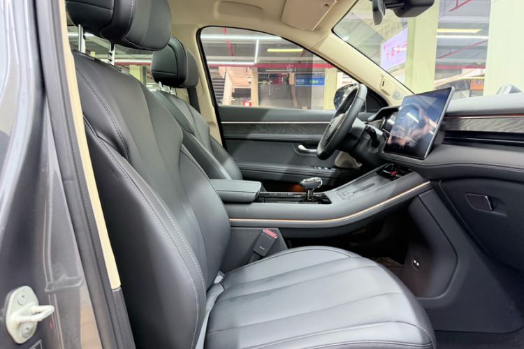 Used Hima AITO M7 2024 1.5T Rear-Drive Plus Version 5 Seats Right Front Seat