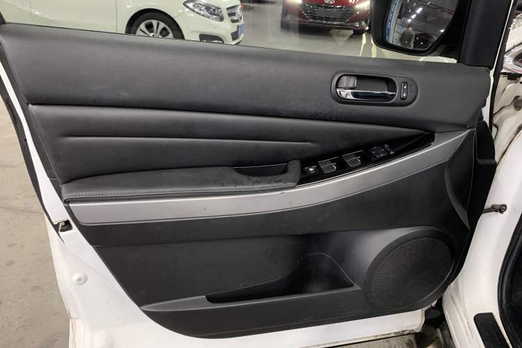 Used Mazda CX-7 2014 2.5L 2WD Fashion Edition