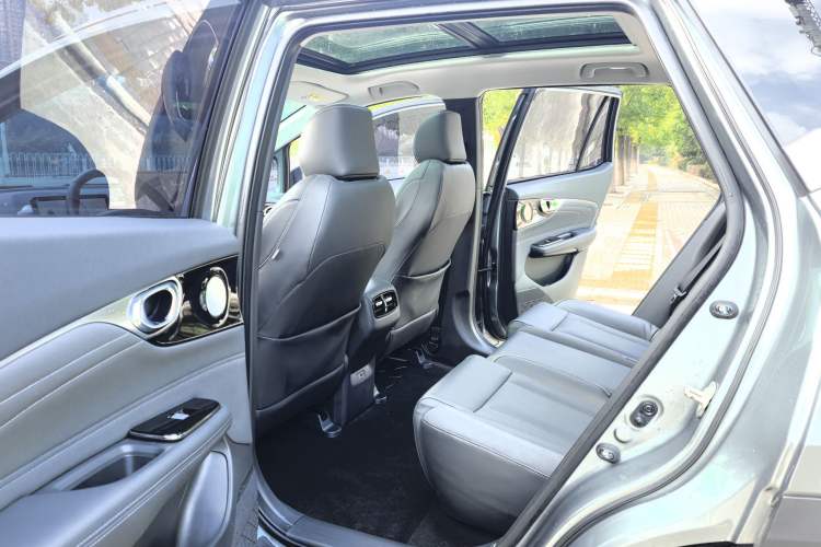 Used AION V 2023 Plus 70 Smart Tech Edition Ternary Lithium Interior 2