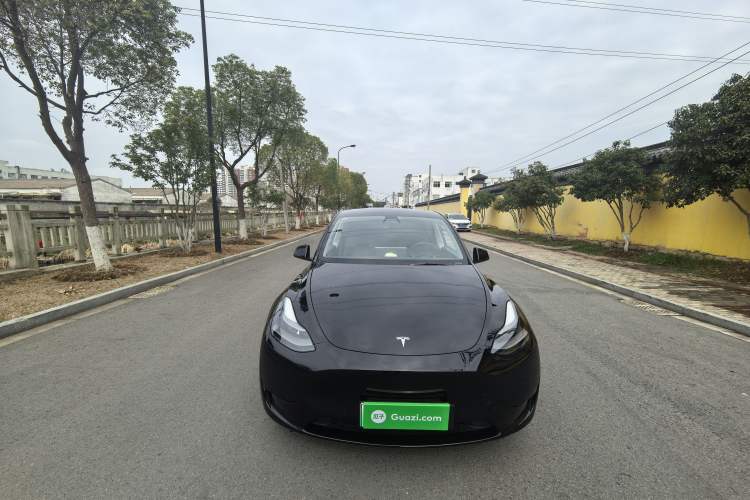 Used Tesla Model Y 2022 Rear-Wheel-Drive Version
