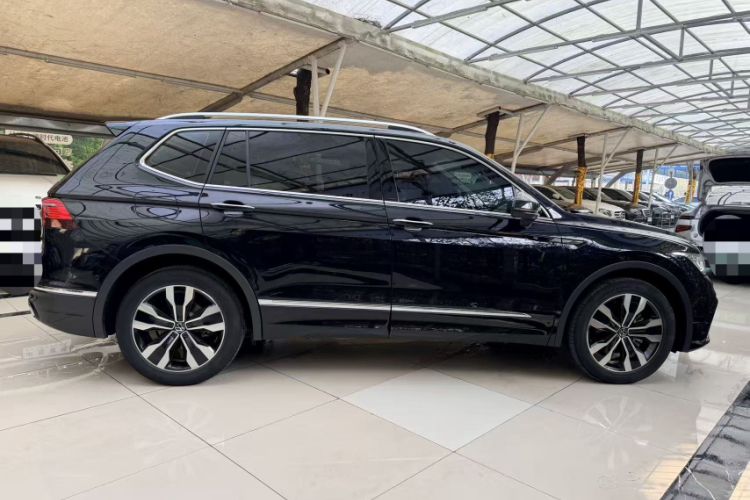 Used Volkswagen Tiguan L 2022 330TSI Automatic Two-Wheel Drive R-Line Enhanced Edition