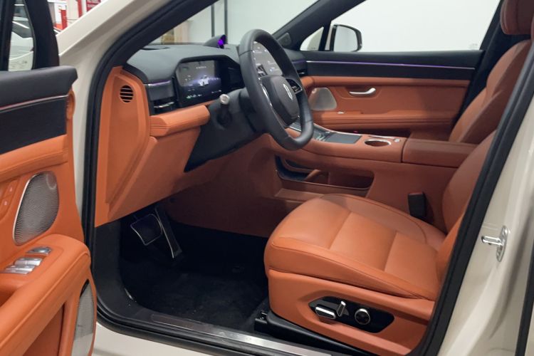 Used Hima AITO M5 2025 Extended-Range Ultra All-Wheel-Drive Version Driver Seat