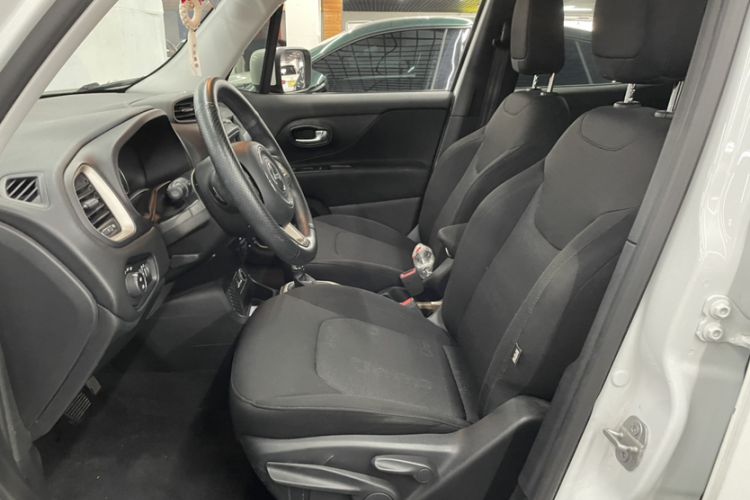 Used Jeep Renegade 2018 Connected Large Screen Version 180T Automatic Kinetic Edition+