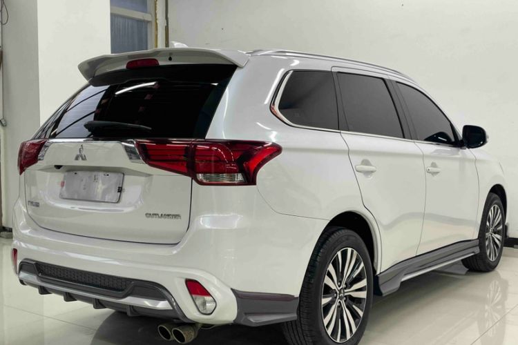Used Mitsubishi Outlander 2021 2.0L Two-Wheel Drive Comfort Edition 5 Seats