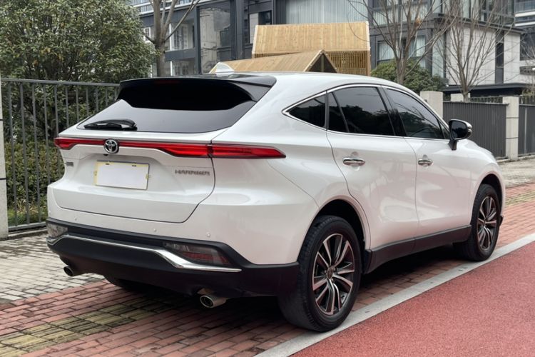 Used Toyota Harrier 2022 2.0L CVT Two-Wheel Drive Deluxe Edition