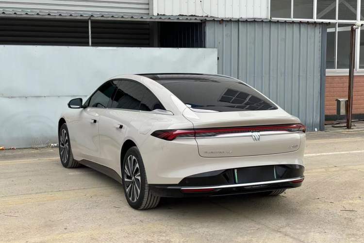 Used Buick L7 2025 Model Luxury Edition
