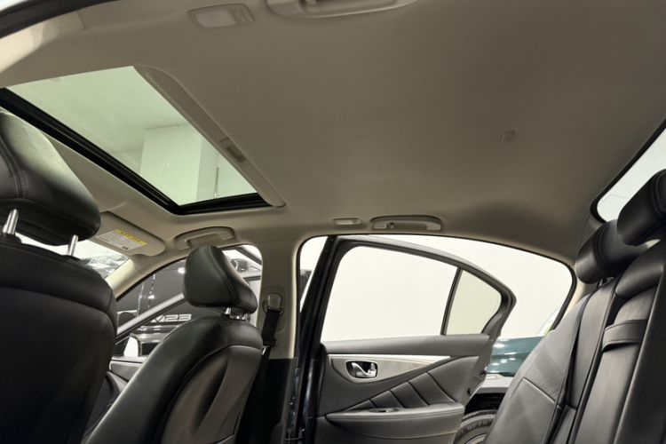 Used Infiniti Q50 2014 2.0T Luxury Edition