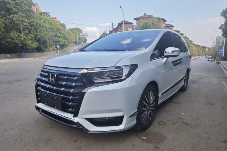 Used Honda Elysion 2024 2.0L eHEV Luxury Edition