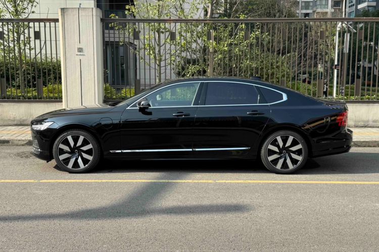 Used Volvo S90 New Energy 2024 Plug-in Hybrid Four-Wheel Drive Long-Range Luxury Smart Edition