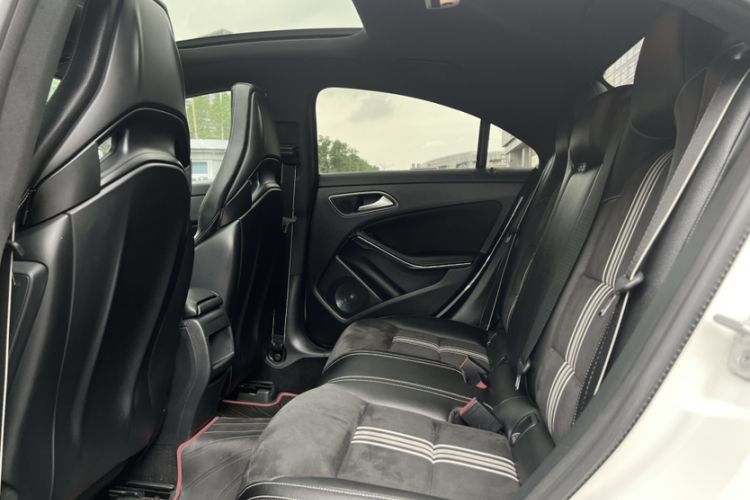 Used Mercedes-Benz CLA 2017 CLA 220 4MATIC Polar Limited Edition Interior 3