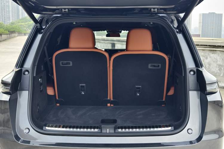 Used Li Auto L9 2024 Pro Model Trunk