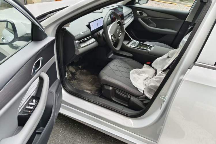 Used Geely Galaxy Galaxy A7 2025 Model EM-i 150km Long-Distance Edition
