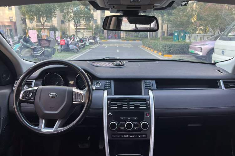 Used Land Rover Discovery Sport 2016 2.0T SE