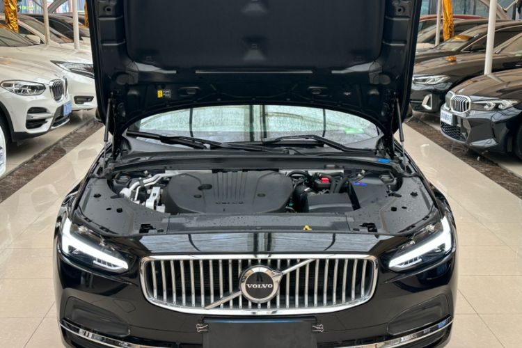 Used Volvo S90 2024 B5 Zhiyuan Luxury Edition
