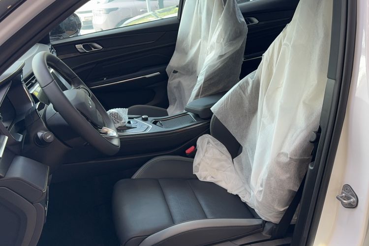 Used Lynk & Co 05 2023 2.0TD Two-Wheel Drive Shine Halo